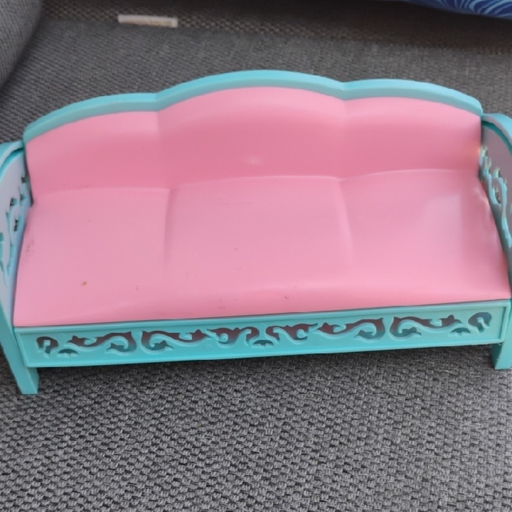 Barbie Pink and Aqua Decorative Doll Couch